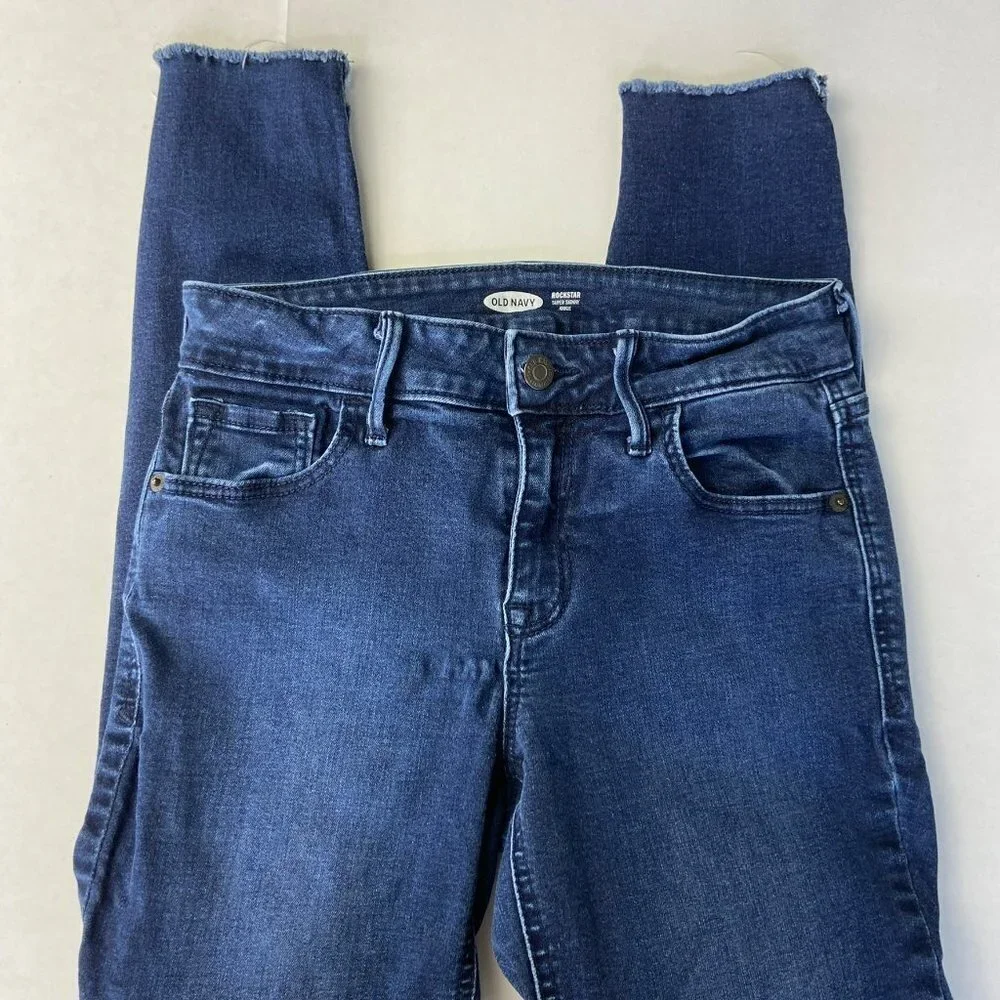 ✨2/$20✨ Old Navy Rockstar Super Skinny Ankle Jeans Size 2‎